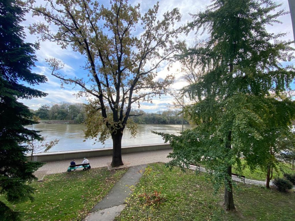 Hip Riverview Bestern Seghedin Exterior foto